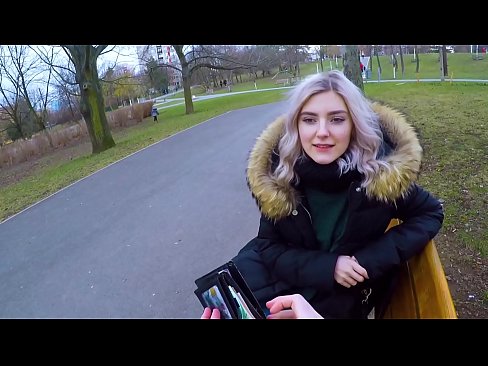 ❤️ Ezezagun baten esperma beroa irensten du diruaren truke - Eva Elfie-k parkean putz egin du ️ Pornografia pornoan eu.japangaysex.ru ️❤